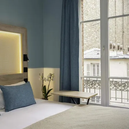 Ibis Styles Montmartre Nord Hotel 3*