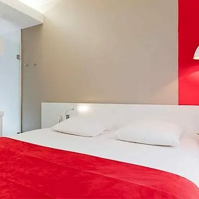 Hotel Ibis Styles Montmartre Nord Parigi
